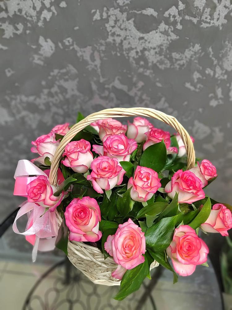 Цветочная композиция из Розы в корзине в Красносельское
