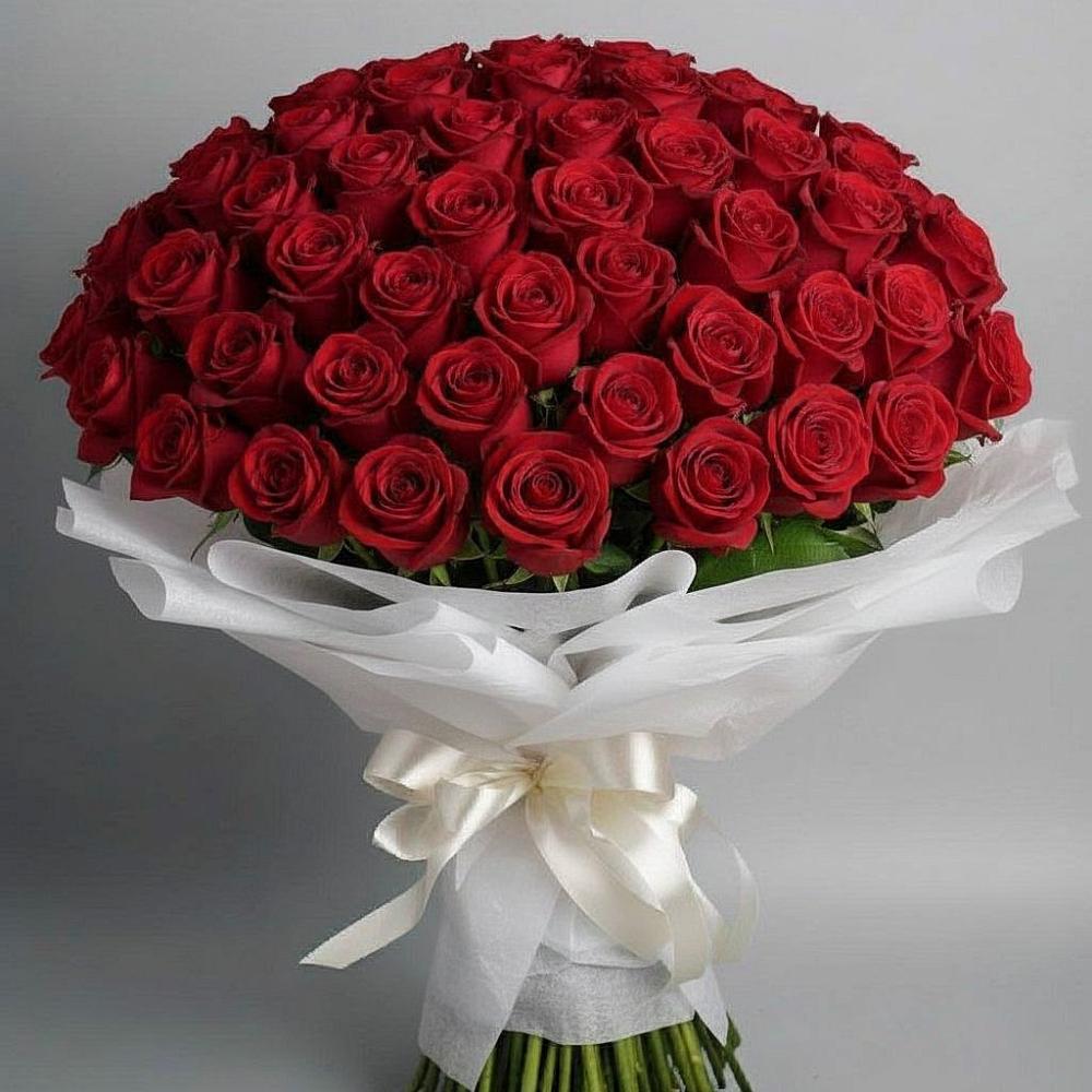 Букет 101 Красная роза Блэк Мэджик в Красносельское