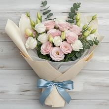 Букет цветов из:  Лизиантусы в Красносельское