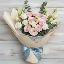 Букет цветов из:  Лизиантусы в Красносельское