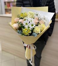 Букет цветов из:  Альстромерии, Розы и Хризантемы в Красносельское