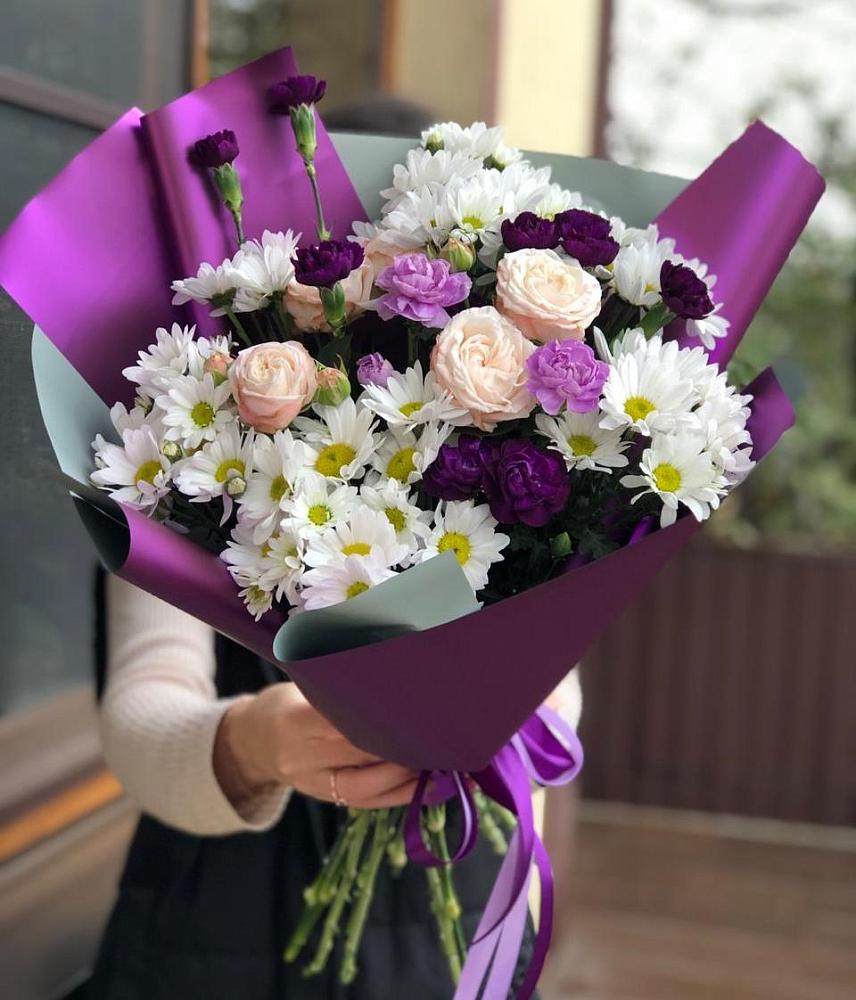 Букет цветов из: Хризантемы, Гвоздики и Розы в Красносельское