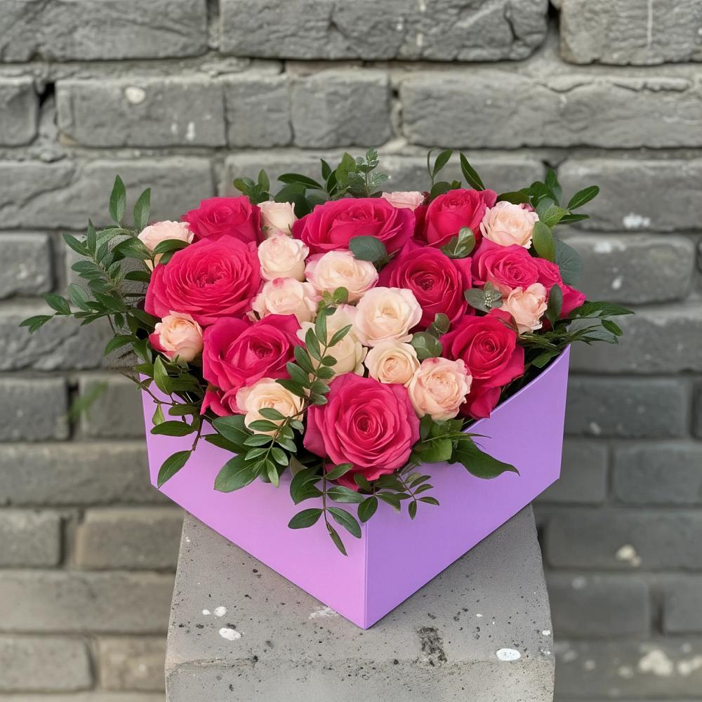 Цветочная композиция из Розы в коробке в Красносельское