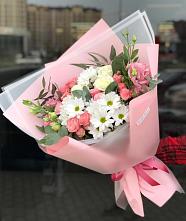 Букет цветов из:  Розы, Лизиантусы и Хризантемы в Красносельское