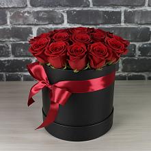 Цветочная композиция из Розы в шляпной коробке в Красносельское