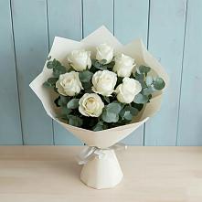 Букет Белые розы в Эвкалипте в Красносельское
