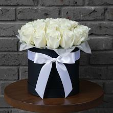 Цветочная композиция из Розы в шляпной коробке #REPLACE_PRED# Красносельское