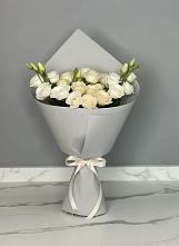 Букет цветов из:  Розы и Лизиантусы в Красносельское